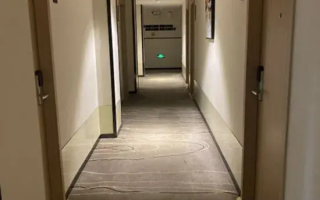 City Comfort Inn (Nanchang Xinjian Wuyue Plaza Branch)