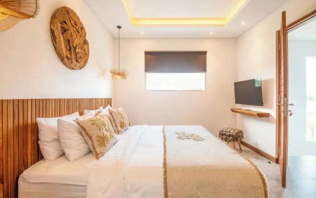 Coastal Comfort: Cozy 4BR Villa, 5 Min Walk to Finns Beach