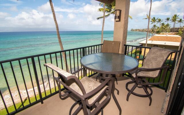 Papakea A403 3 Bedroom Condo by RedAwning