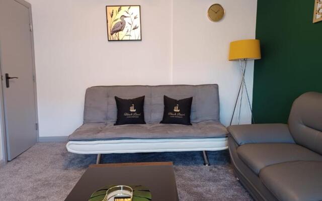 Black Pearl Luxury Apartments