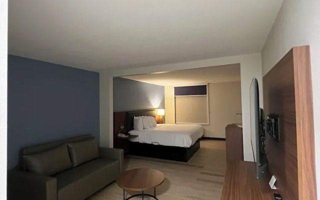 Wingate by Wyndham Dublin Near Claytor Lake State Park