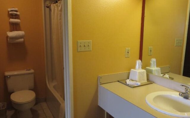Economy Inn & Suites