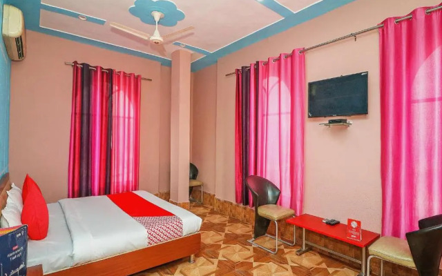 Raj Mahal By OYO Rooms