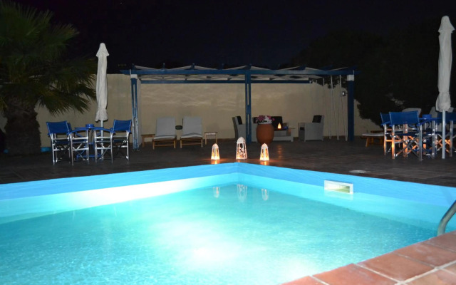 Melina Hotel