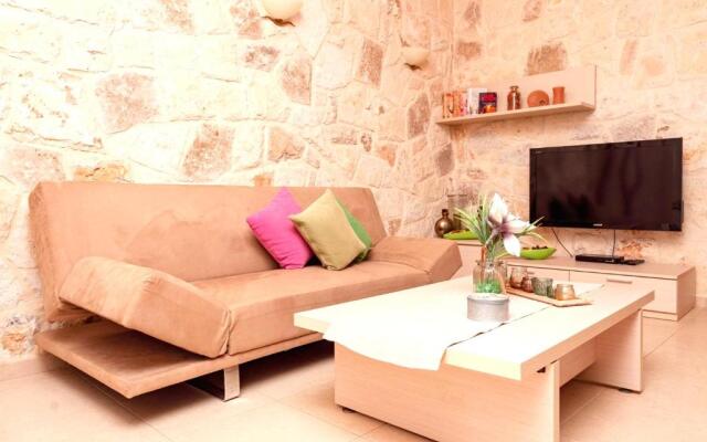 M&N Luxury Family Apartment 10meters from the Sea