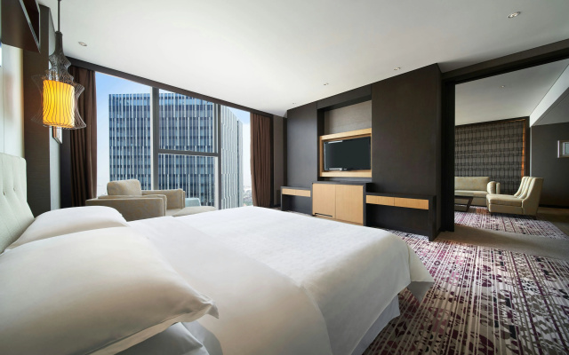 Sheraton Shanghai Waigaoqiao Hotel