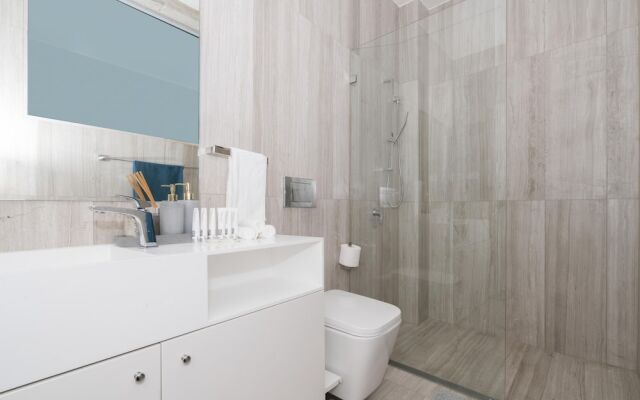Luxury Villa Darlington - Vine