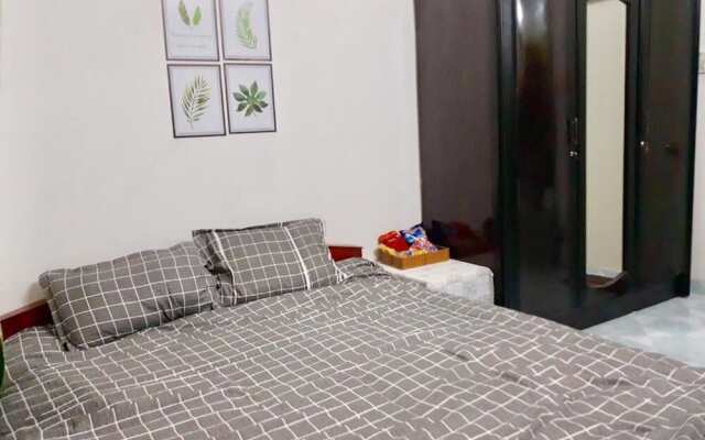 Stay House