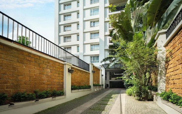 Elegant Suites Central