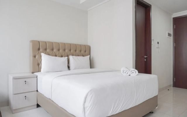 Fully Furnished And Cozy Studio At Green Sedayu Apartment