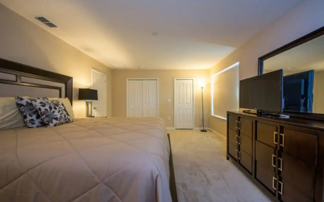 Crystal Cove 4748