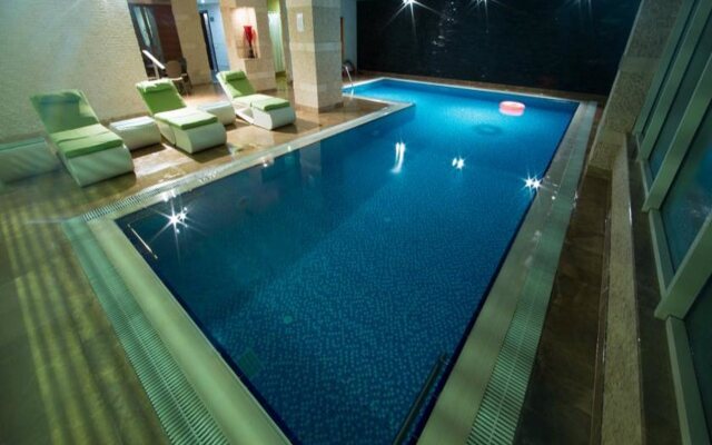 Point Hotel Baku