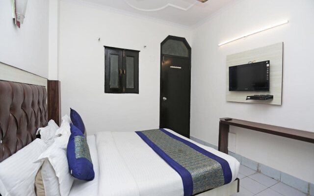 ADB Rooms Neelam Palace