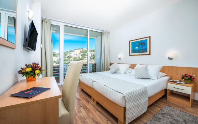 Adriatic Hotel