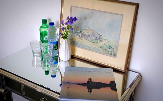The Hollies Bed and Breakfast