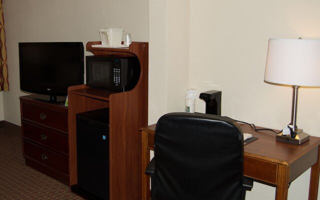 Quality Inn & Suites Lexington