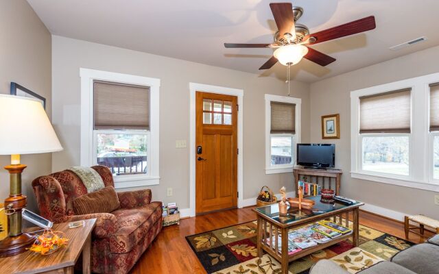 205 Kerlee Heights Home