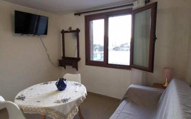 Twin terrace apartment 1