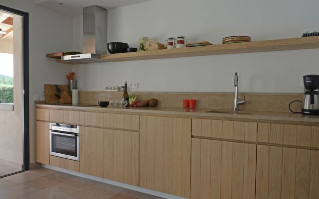 Vibrant Villa in Malaucène With Private Garden