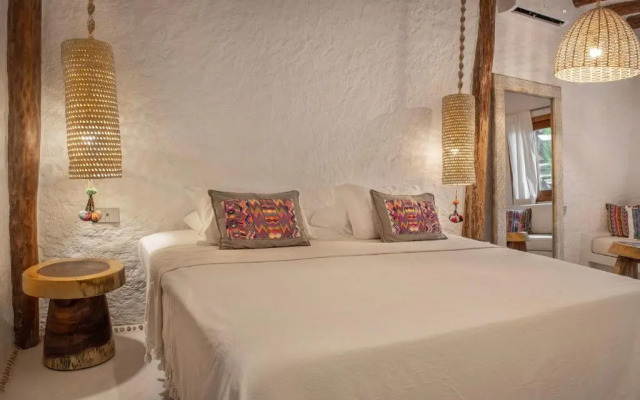 Mawimbi Boutique Hotel