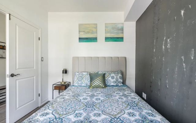 GLOBALSTAY. Waterfront 5BR Townhouse. Private HOT TUB, Gym, Sauna