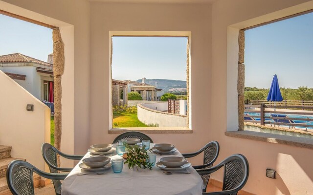 Alghero villa per 8 persone vista mare immersa nel verde con giardino