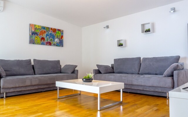 Apartment Brela with Sea View I