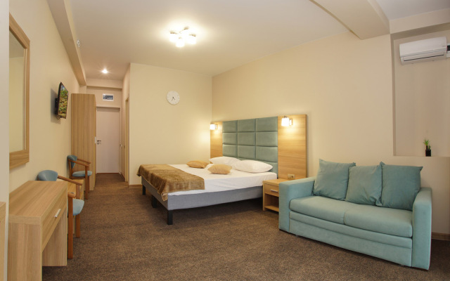 Золотой лев (Песчаное)