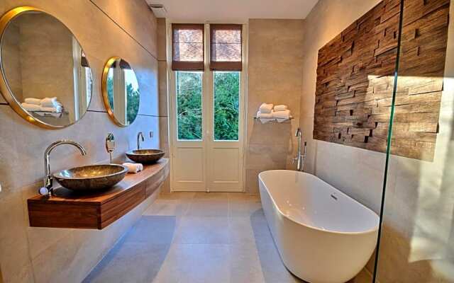 Château De La Bribourdière