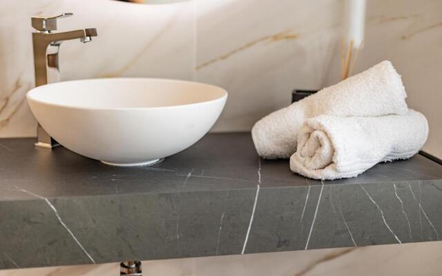 Cas’ A Mare - Beachfront Luxury Suites