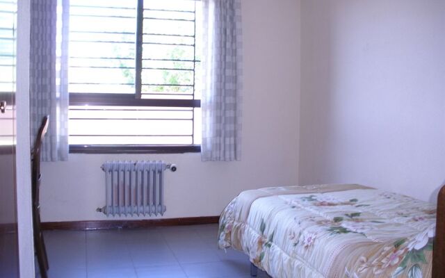 Hispania Residence - Hostel