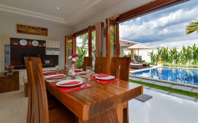 Villa Banyu Riris