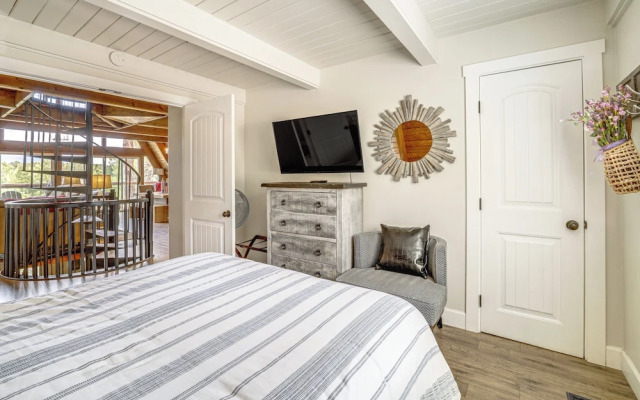 Flagstaff A-frame Cabin w/ Deck & Lovely Views!