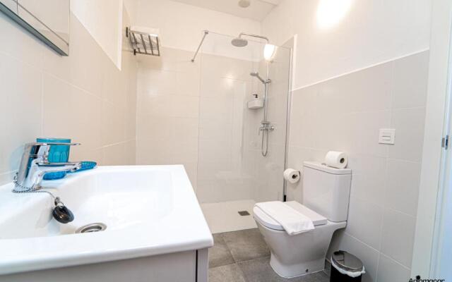 Apartamentos Anjomacar I