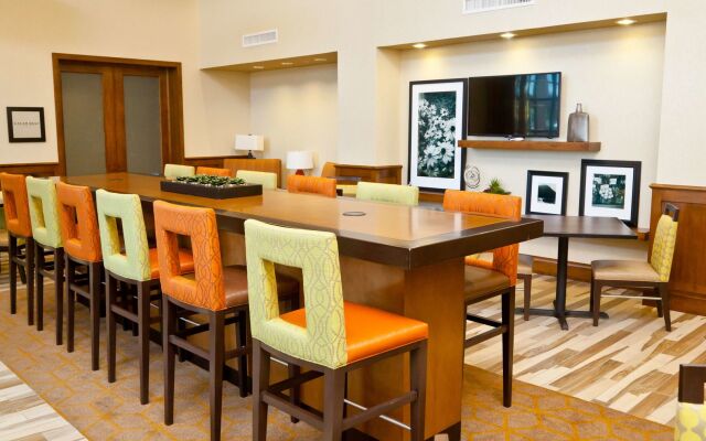 Hampton Inn & Suites Salinas