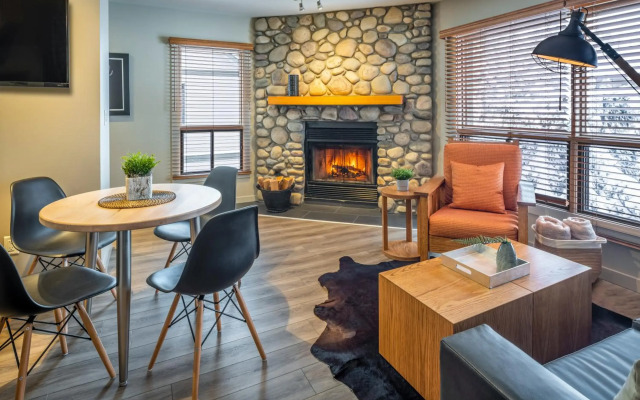 Buffalo Mountain Lodge