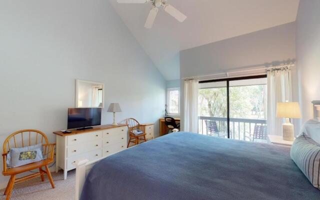 911 Inverness Village