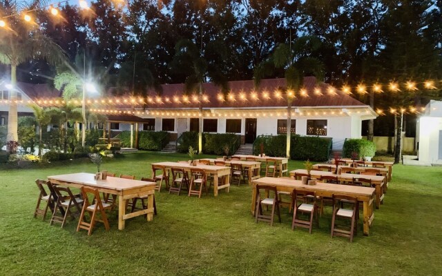 3 Peaks Resort & Boutique Hotel