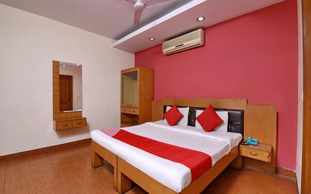 OYO 305 Hotel Rajdeep Palace