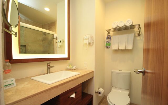 Holiday Inn Huatulco by IHG