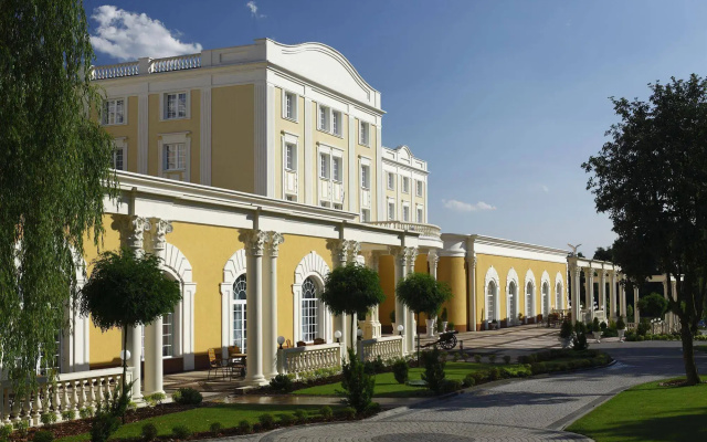Windsor Palace Hotel