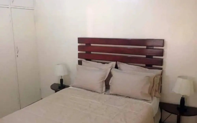 2 bed Guesthouse in Mabelreign - 2012