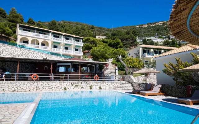 Hotel Sirios