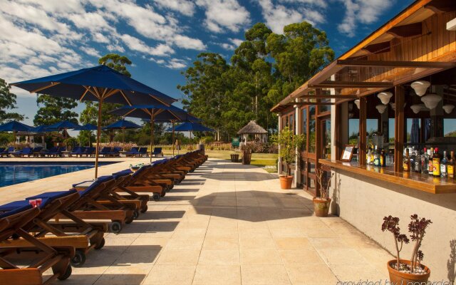Carmelo Resort & Spa