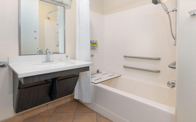 Candlewood Suites Athens by IHG