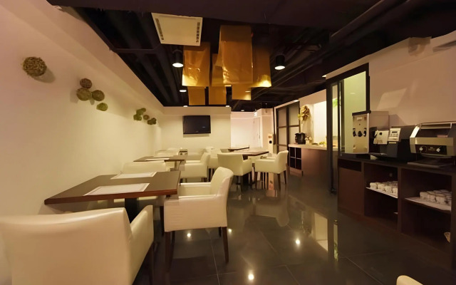 Lio Hotel