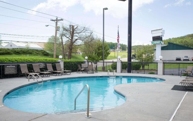 Comfort Suites Johnson City near University