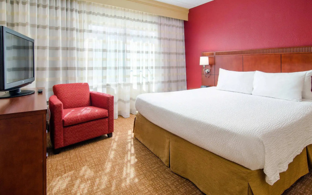 Courtyard by Marriott Charlotte Southpark