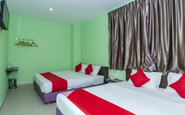 OYO 1172 Hotel Shlyo