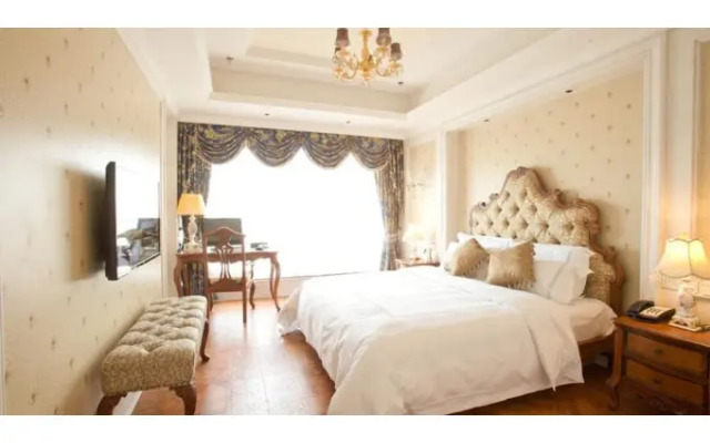 Complex International Hotel